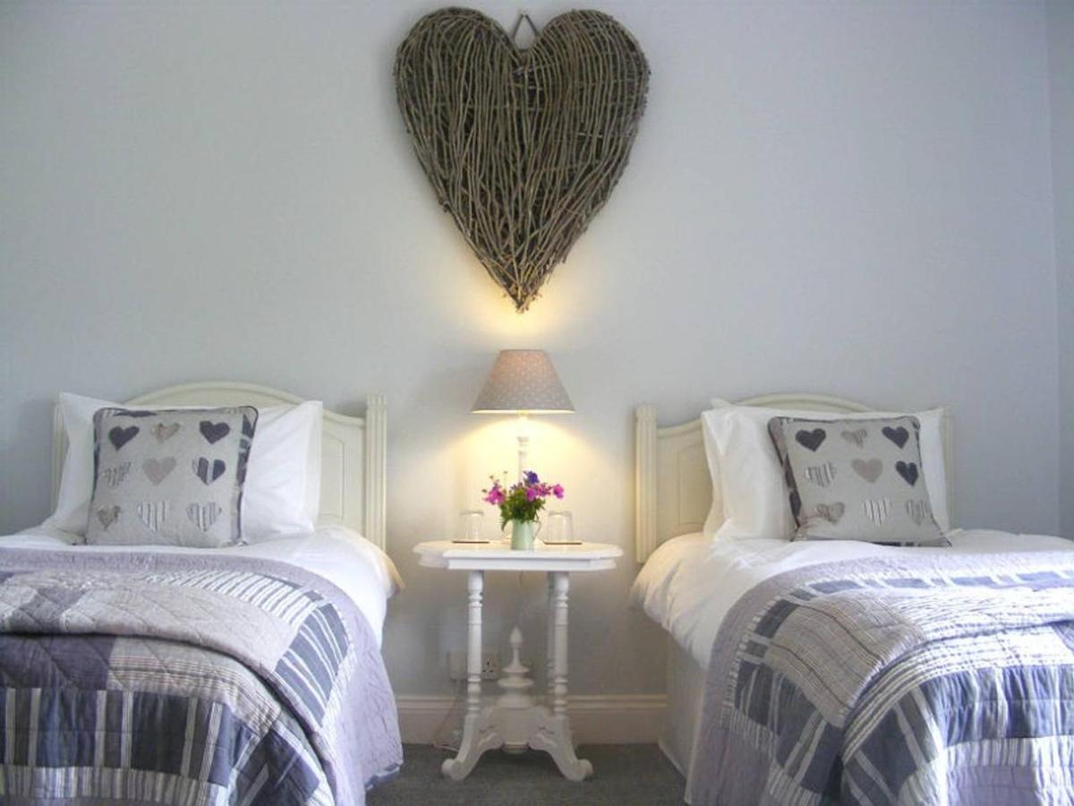 Lobhill Farmhouse Bed And Breakfast And Self Catering Accommodation Okehampton Pokoj fotografie